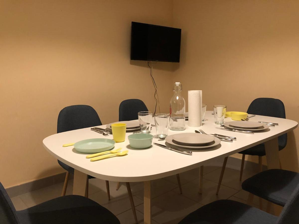 Magnifique Appartement Tout Equipe - 6 Personnes Le Puy-en-Velay Exteriör bild