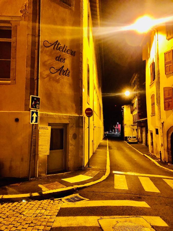 Magnifique Appartement Tout Equipe - 6 Personnes Le Puy-en-Velay Exteriör bild